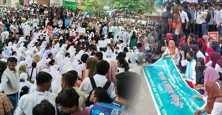 রাজধানীর সাতরাস্তা মোড়ে কারিগরি শিক্ষার্থীদের অবরোধ, তীব্র যানজট